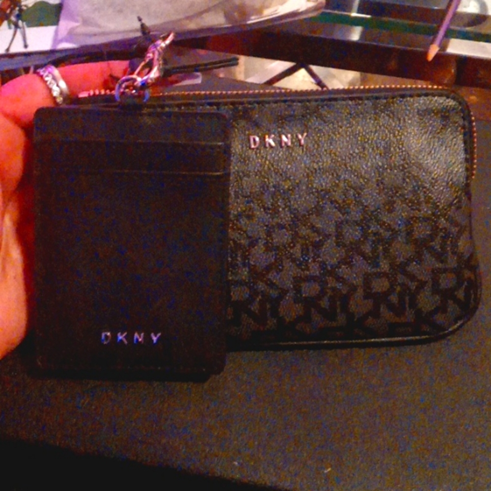 DKNY BLK